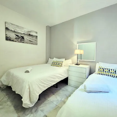 Aa Guest - Reserva De Golf Course Eco * Марбелья